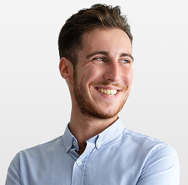 company employee tom